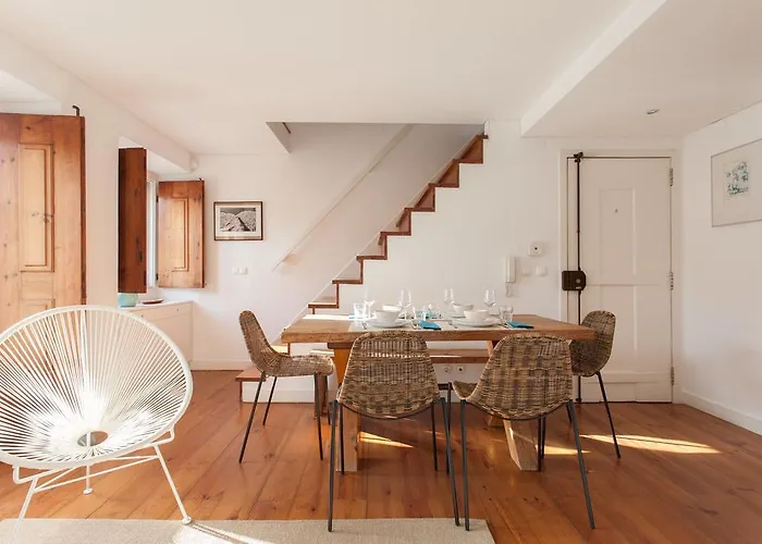Flh Bairro Alto Loft With Sunny Terrace Lisboa
